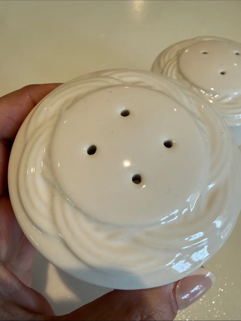 White Pfaltzgraff Ceramic Salt and Pepper Shakers - Swirl Detail